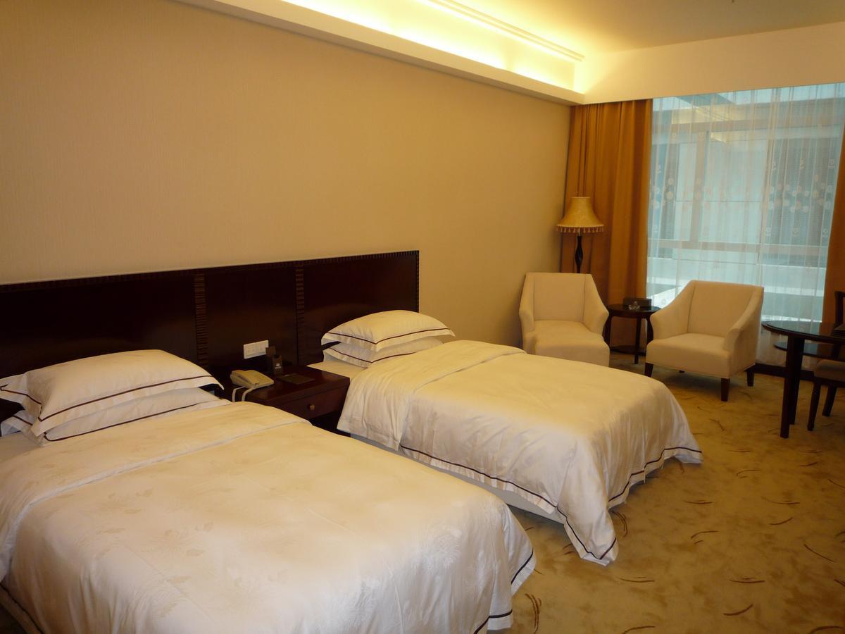 Guangzhou Yifeng Hotel Exterior photo